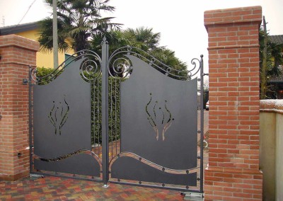 cancello pantografato